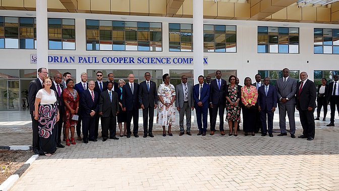 adventistnews's tweet photo. Rwandan President, along with President of the Seventh-day Adventist World Church, inaugurates new Adventist medical school in East Africa.
https://t.co/jvWdRK018f https://t.co/v67juFrTDQ