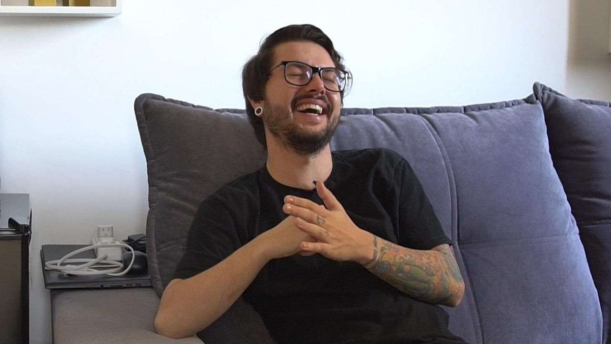 PeLanza, ex-Restart: da fama aos 17 ao projeto Stellar - bit.ly/2m2XD4p