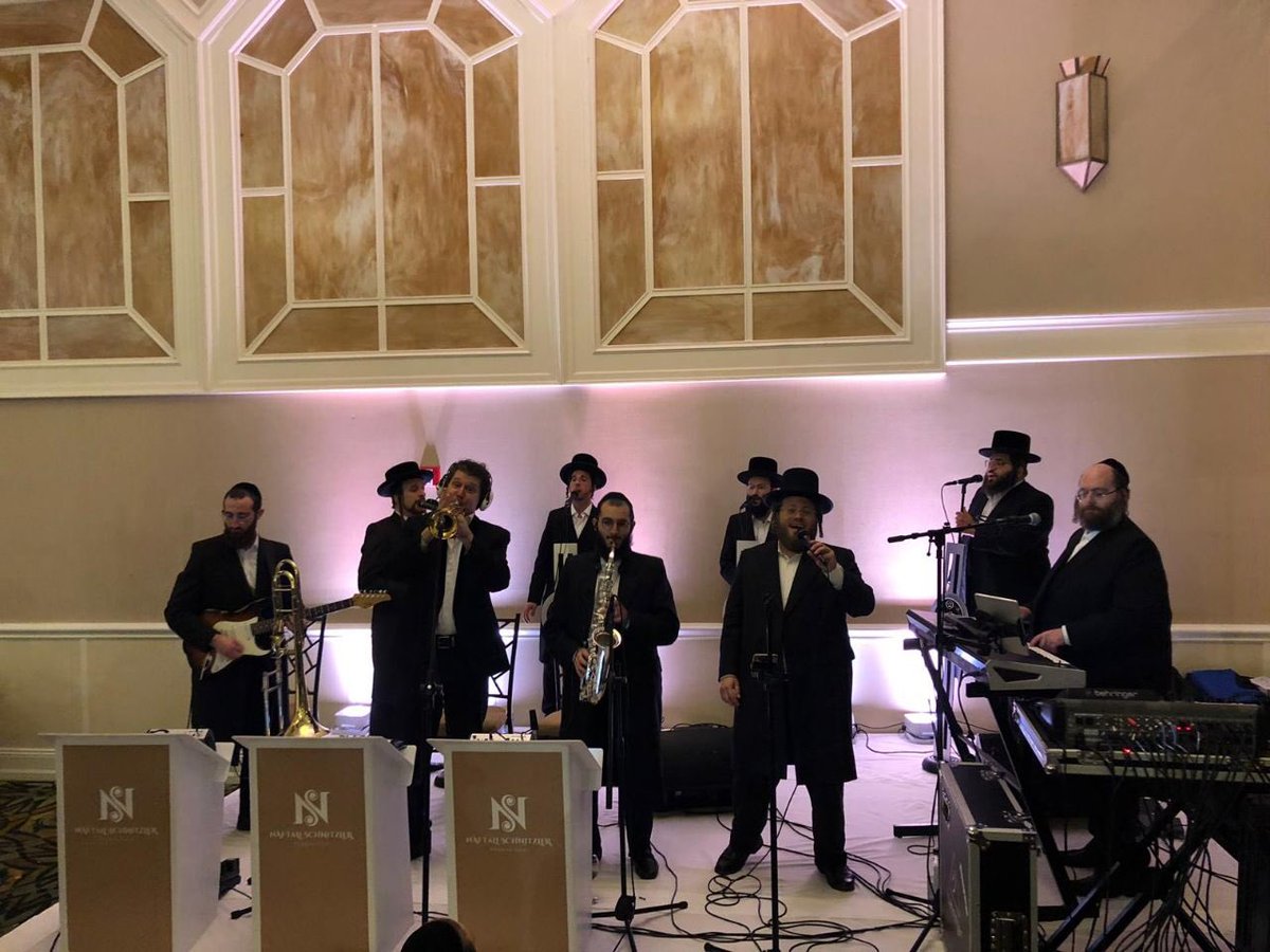 A behind the scenes look 👀 at a beautiful wedding last night! We joined forces with <a href="/YoelFalkowitz/">YoelFalkowitz</a> <a href="/NaftaliS/">Naftali Schnitzler</a> <a href="/MordechaiLandau/">Mordechai landau</a> and <a href="/Shmielhersh/">Shmiel Hersh Miller</a>! #SheerVocalTalent 🎤

Members: #YoelHorowitz <a href="/breuerchesky/">Chesky Breuer</a> <a href="/elishprei/">@Elishprei</a> <a href="/Hershyw/">Hershy Weinberger</a> 
🎺🎷🎸: <a href="/NewYorkBrass/">Danny Flam</a> <a href="/yossi_zeiger/">Yossi Zeiger</a> #SendyZeiger