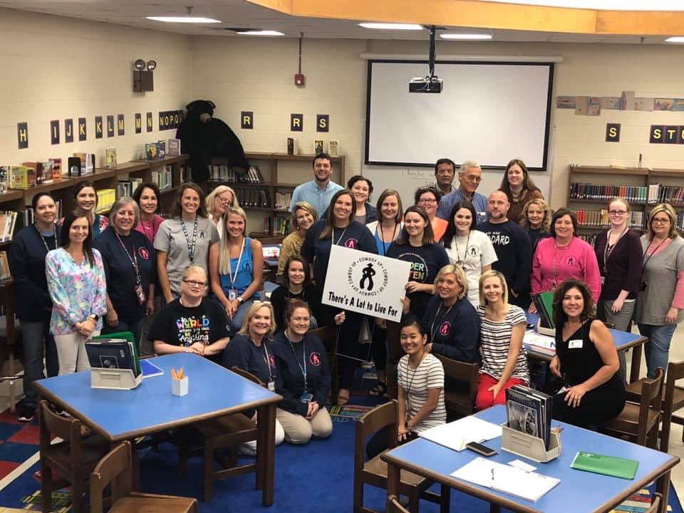jsvanworm's tweet photo. These people sure do give me a lot to live for!! ❤️💙 #cowboyup #theresalot2live4 #lightupthedarkness @JE_WoodardEle @MauryCoSchools @CowboyUpTN https://t.co/r7S607YFb2