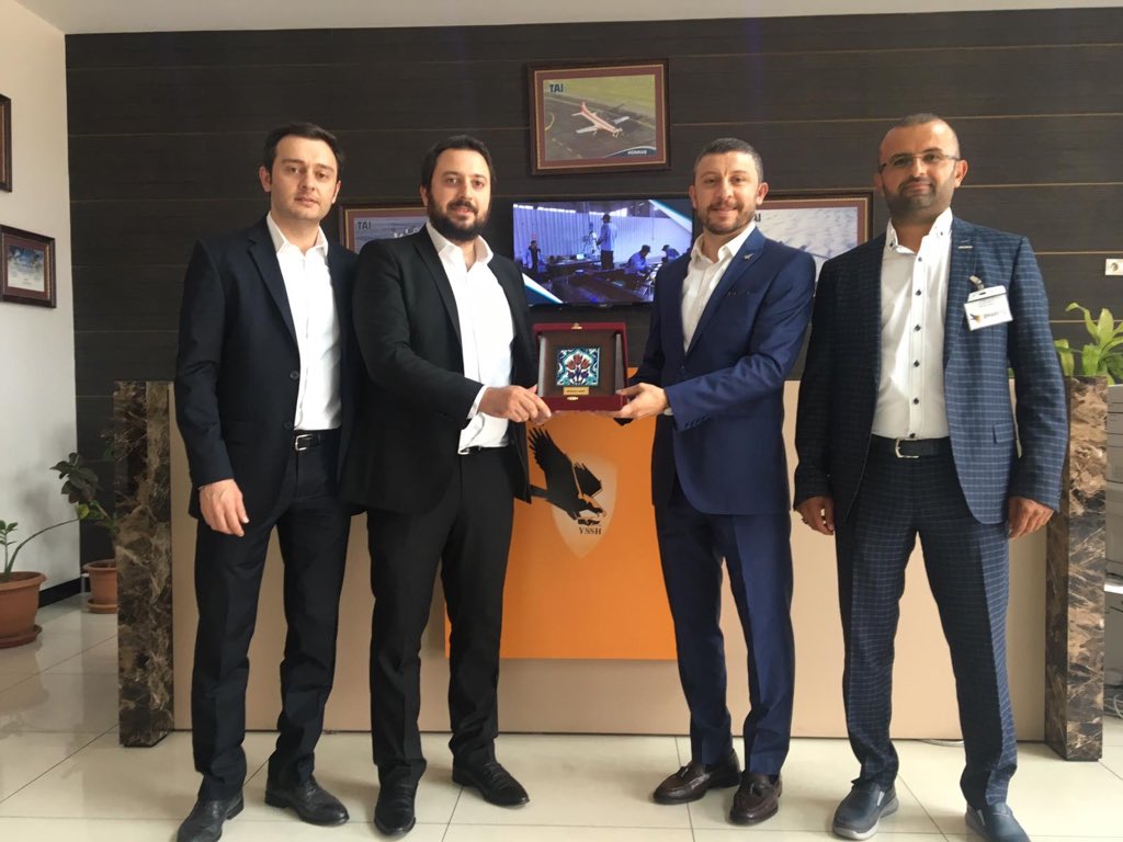 Bugün Savunma Sanayi Komitesi olarak Komite yk üyemiz Yepsan SSH-Abdullah Polat , SSB Sanayileşme Daire Bşk Murat Çizgel , ASFAT AŞ Genel Müd-Esad Akgün ve SAHA Ankara Ofisini ziyaret ettik..Daha sonra Ankara Ofisimizde Komite toplantımızı gerçekleştirdik..Hayırlara vesile olsun