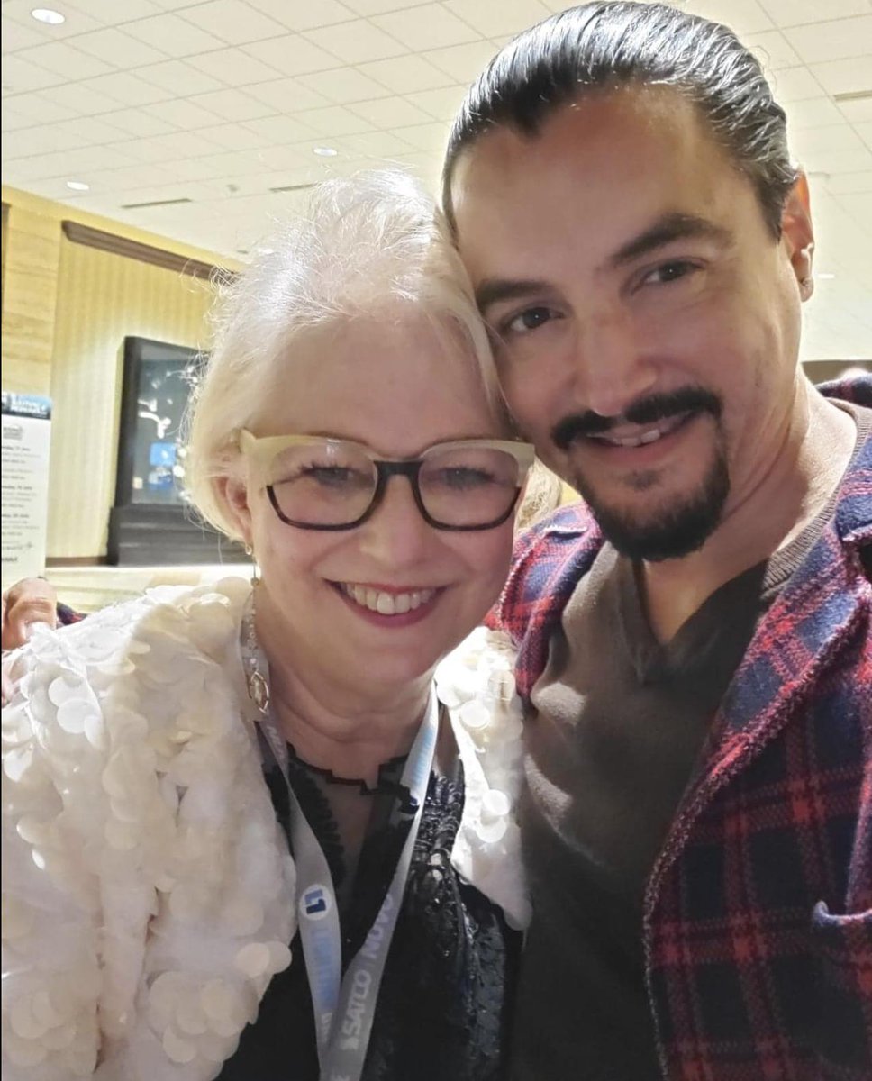 tkpleslie's tweet image. David Santiago of @strictlysanti: I love this pic of you and I in a relaxed moment at another event at #DallasMarket this year, and I can&apos;t wait for #DallasDesignWeek.. and to see you again! #funtimesahead
