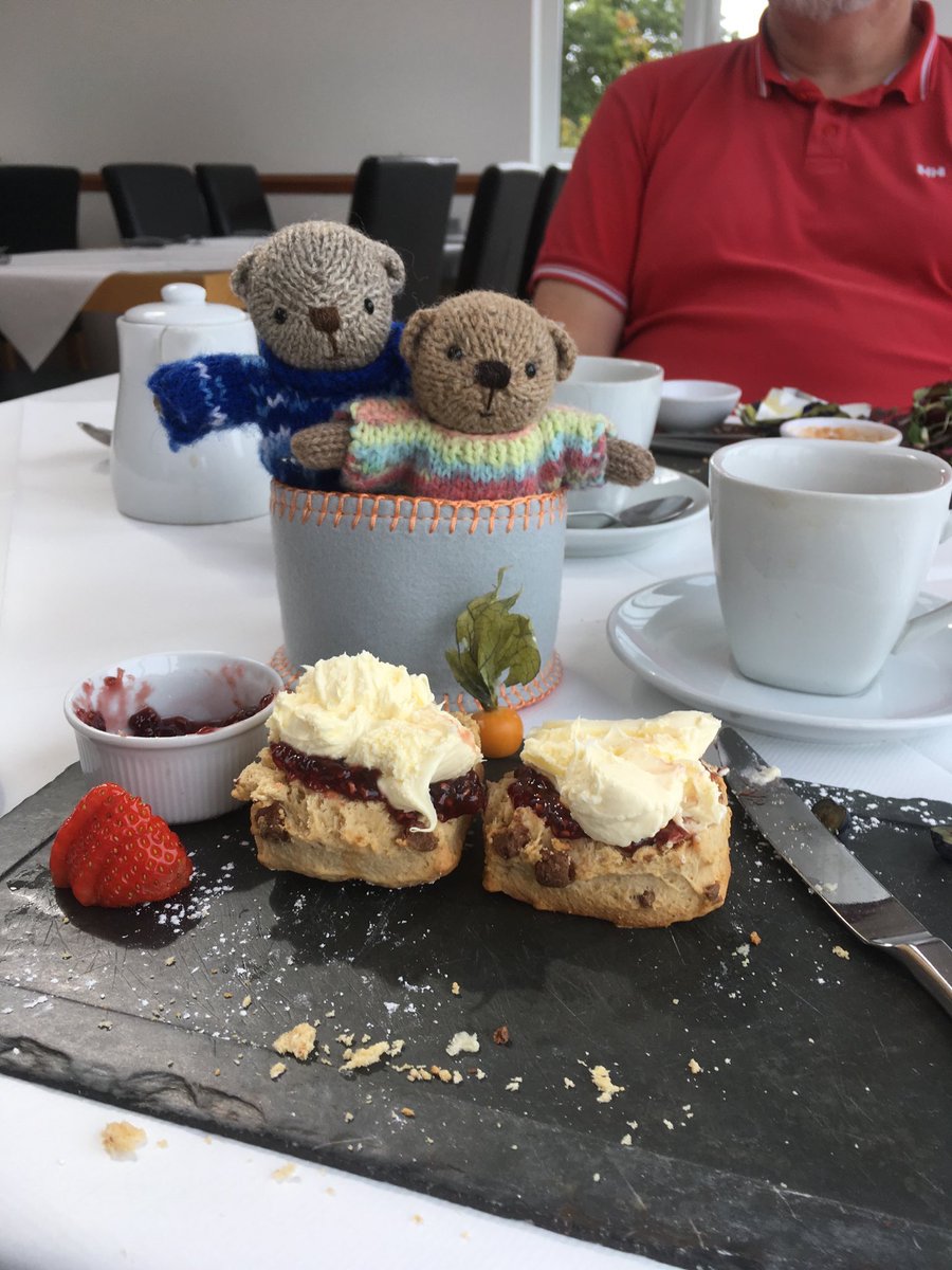 CreamTeaHour's tweet photo. @MagnusRonaldsay @TheWaymarker Not a lot of folk know this but former @CreamTeaHour host @TheWaymarker are still trading. They were due to close their doors in July however are still holding out. Get down there #CreamTeaHour and try the #SquareScone before itβs to late. https://t.co/wUSVHXeSQC