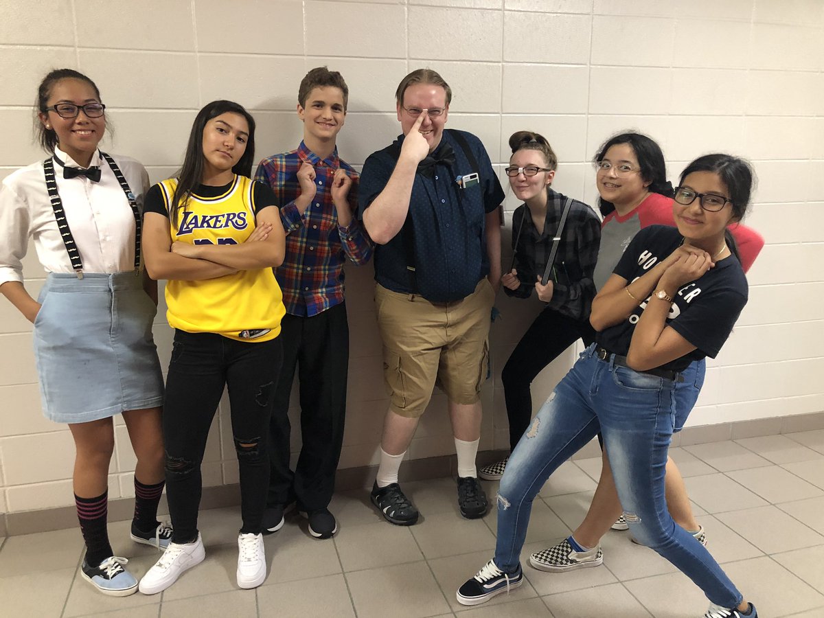 CCHS_DebateTeam's tweet photo. Nerds vs Jocks day at the creek and surprise surprise the majority of the team went nerd #DebateNerds #rehiobals #WeTalkGood #ThatDebater https://t.co/MB4gUQKGfp