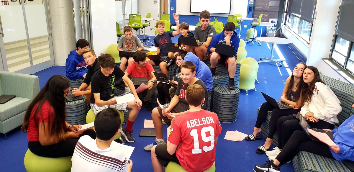 LucyCastilloENG's tweet photo. First fishbowl of the year with my freshmen! #LivingaGiantLife https://t.co/F7U2JUhPXM