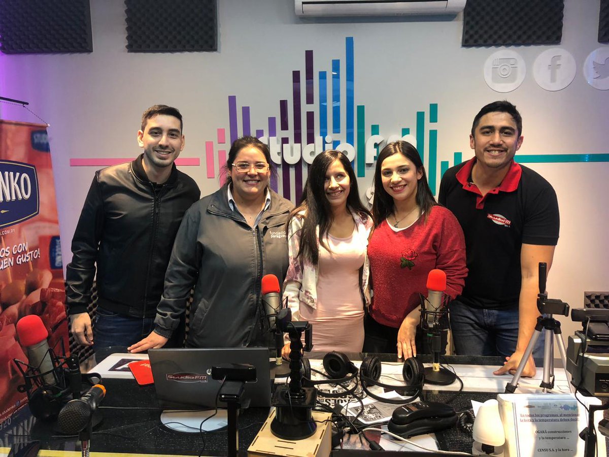 Muchas gracias a los amigos de #TVS quienes nos recibieron para hablar sobre la feria de emprendedores en #Encarnación. 😃🎉🙌👏