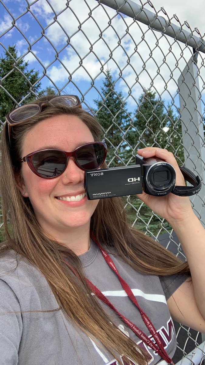 MathwithMissA's tweet image. Let’s go JV!  Signed, your friendly neighborhood camera lady @NewarkAthletics @NewarkReds @Newark_HS