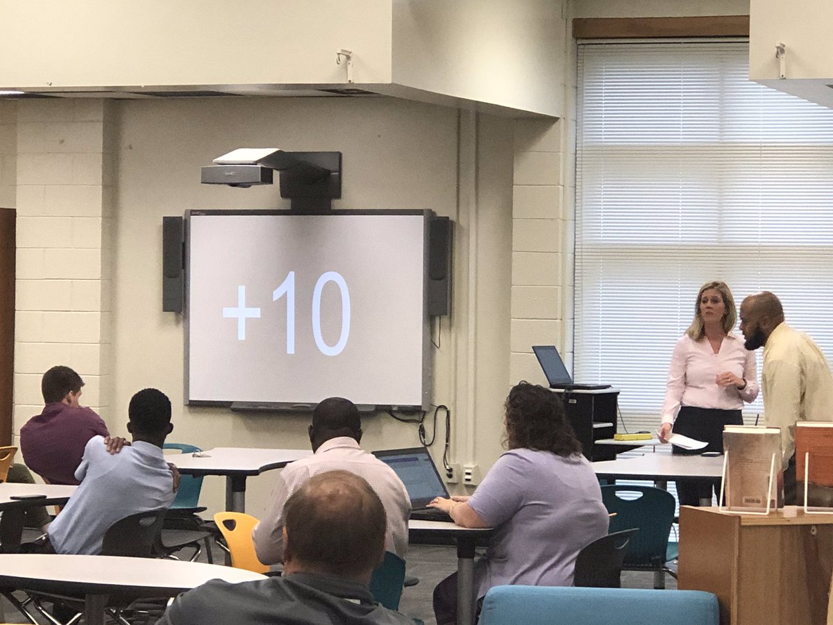 ForestHillsHSNC's tweet photo. We are so excited to announce that Forest Hills High School increased our school grade by 10 points AND we EXCEEDED growth!!  Way to go Jacket Nation!!
🐝🐝🐝 @UCPS_MonroeNC @AGHoulihan https://t.co/QmeGJORceu