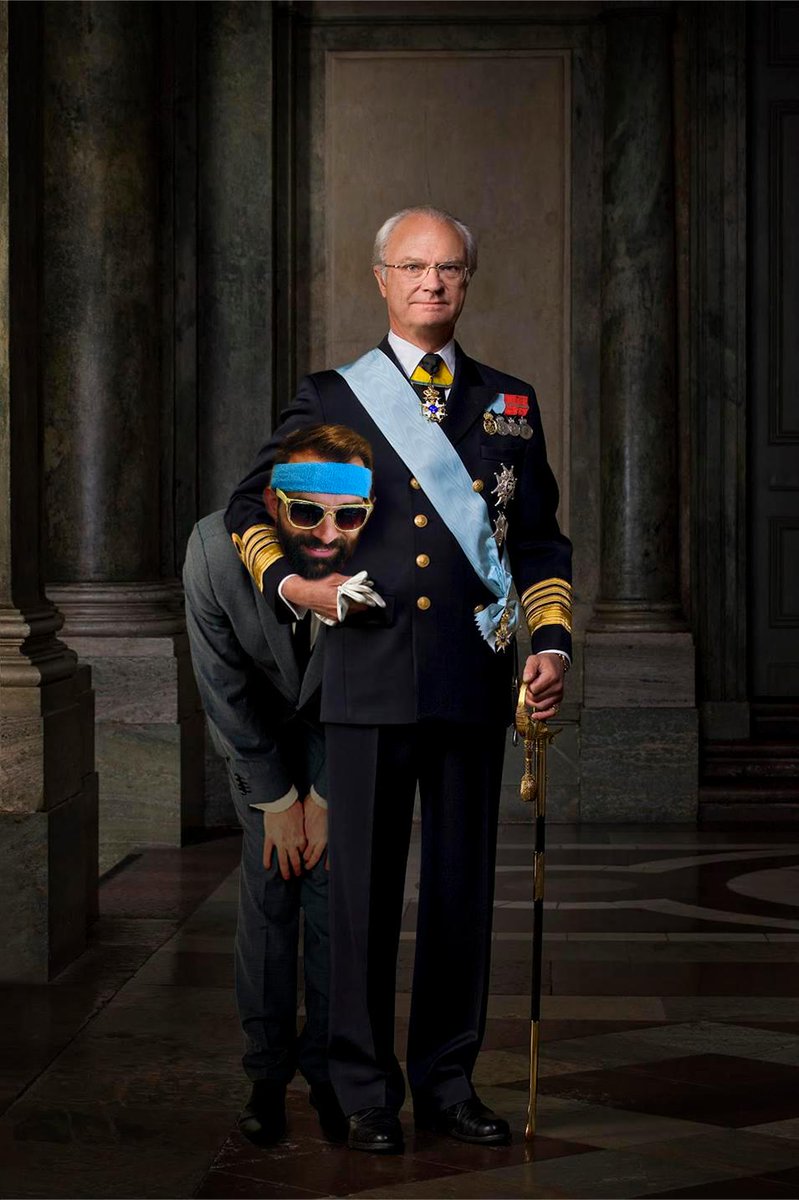 TheRobinGL's tweet photo. Holy Shit @Nick_Scarpino you were right! @JohnLAceEsq is currently in Sweden partyin' with The King! @KindaFunnyVids #InternetExplorerz https://t.co/1L0QkXX1be
