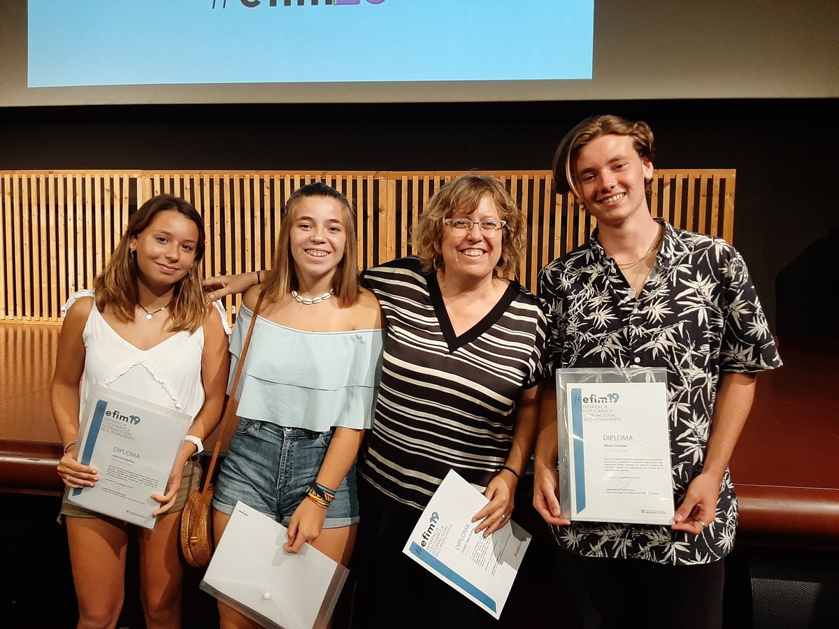 FEDACSantAndreu's tweet photo. Orgullosos dels guanyadors del concurs @efim_cat. Descobrint talents. Moltes felicitats! #efim19 https://t.co/fs8L0dHTo5