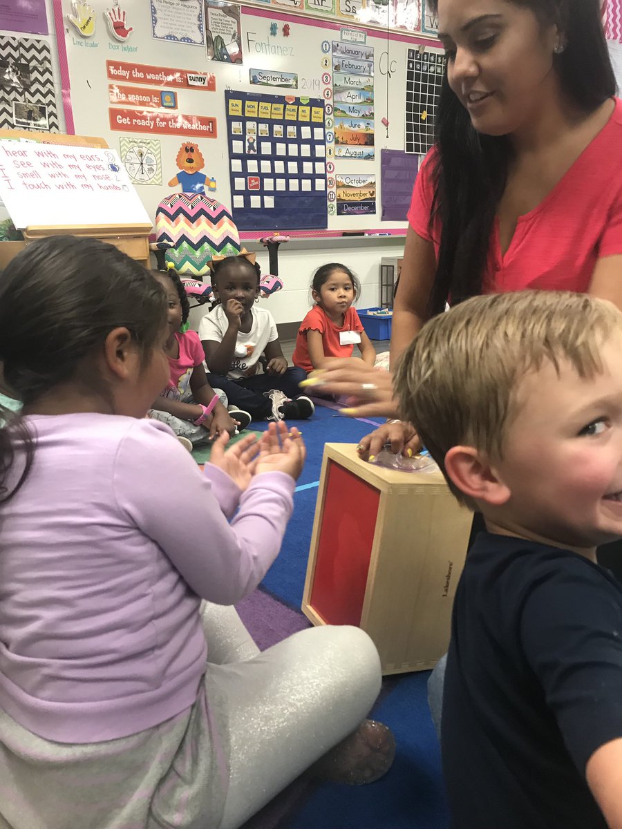 nfontanez01's tweet image. This week we have been learning about our 5 senses! Today we used our sense of touch in our mystery boxes! My students had so much fun! @HumbleISD_LLE @HumbleISD_PREK #learntoplaytolearn #bethelight