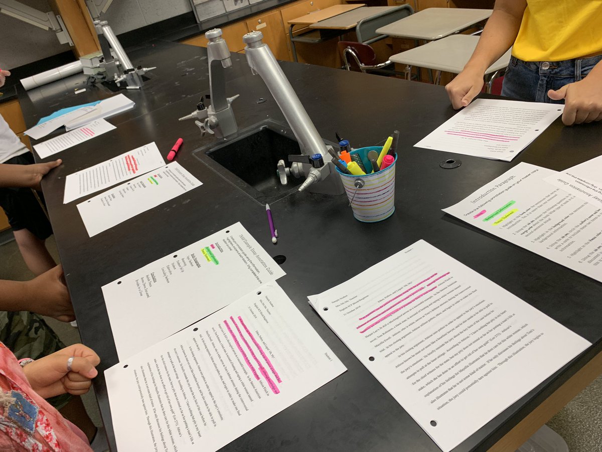 Mrs. Miller tweet media