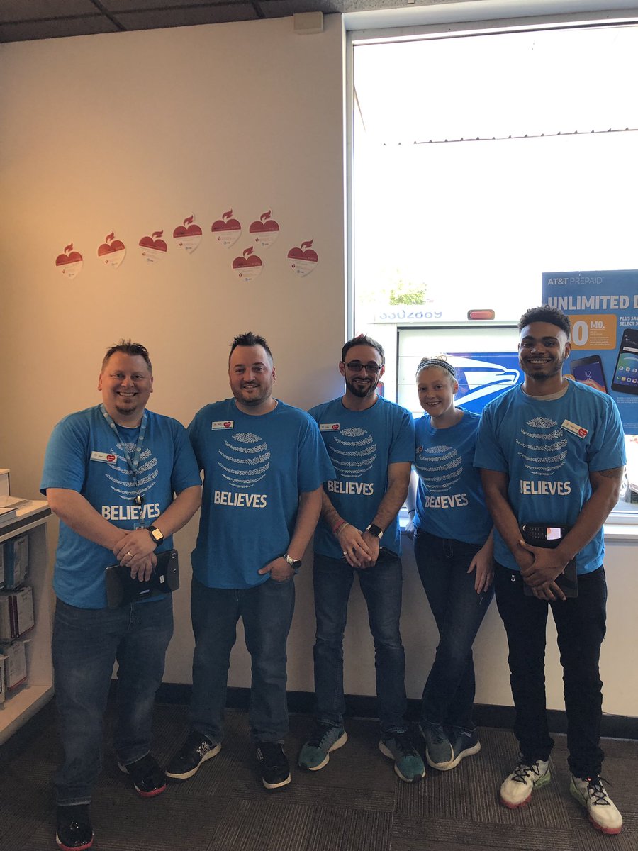 The Akron Fairlawn team came through today and donated 55 meals to the Akron Canton Food Bank! Team Fairlawn believes! 🔥🔥💯 #OHPAhasheart #ATTBelieves #LifeAtATT #OHPA
