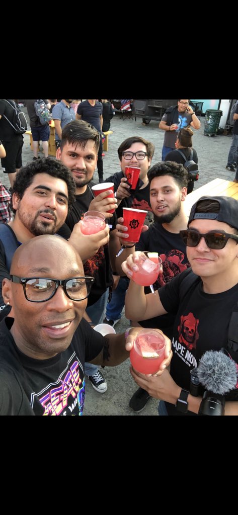 CampOutChamp's tweet photo. All Smilles😬at the #GearsInk party!! #Gears5 #MyXboxFamily📗 @Jojenite @Aaron_Lo_Skinny  @SariSmadi @Alam_Inestroza @ANTxDAxRULER @moralesaull @AullorNothing @Dinnerplate28 @mtb_twin93 @sly22tuff @e3man01 https://t.co/7UvgL4WKOA