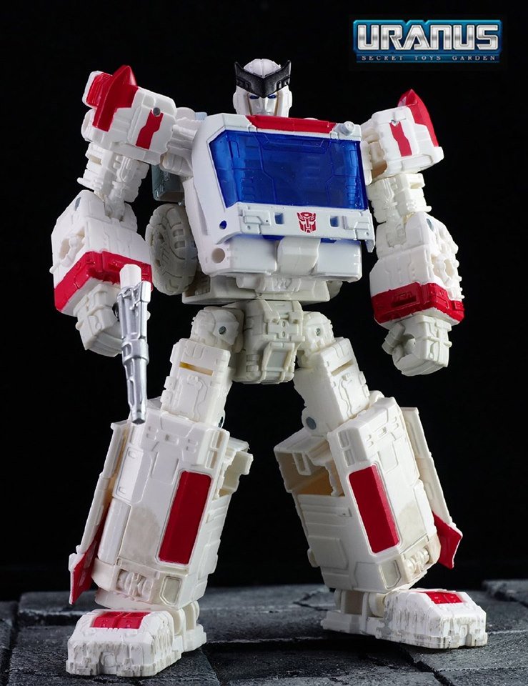 Transformers War For Cybertron Ratchet