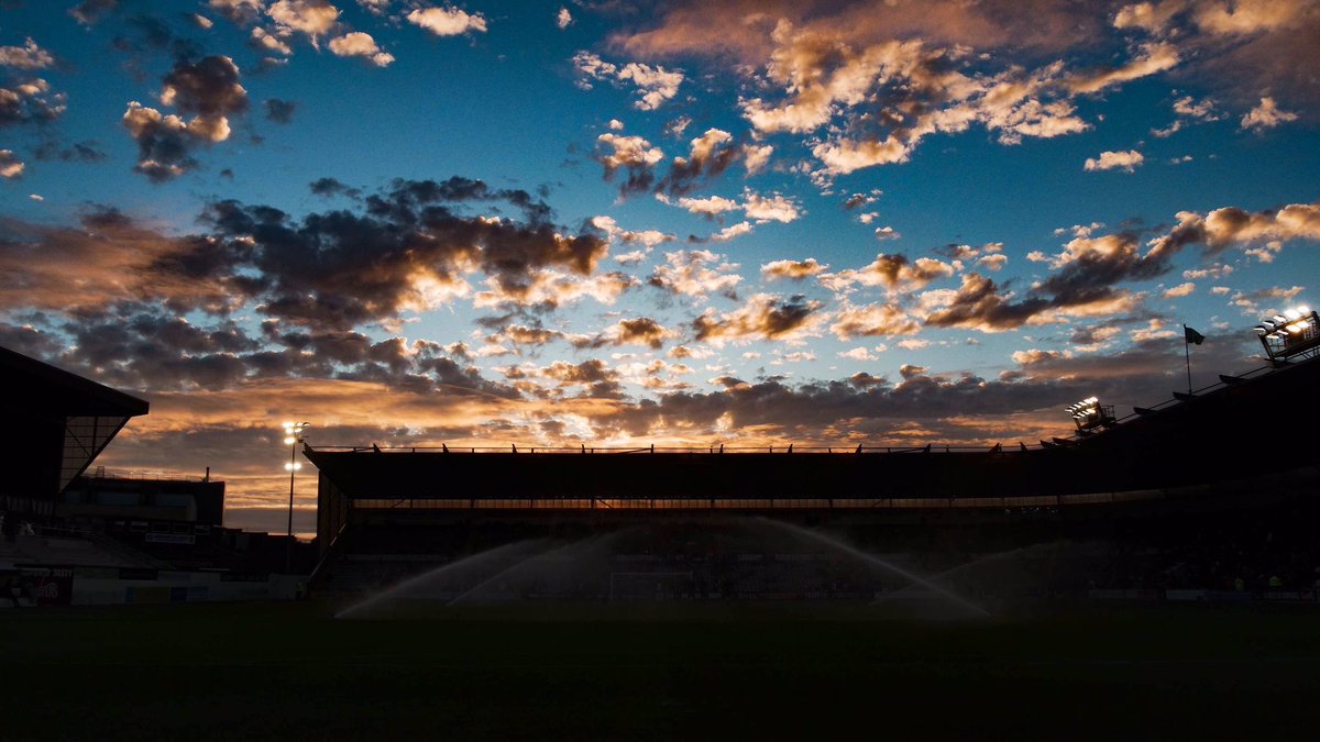 Billywhite264's tweet image. What a photo, credit @pafccharlie 😍