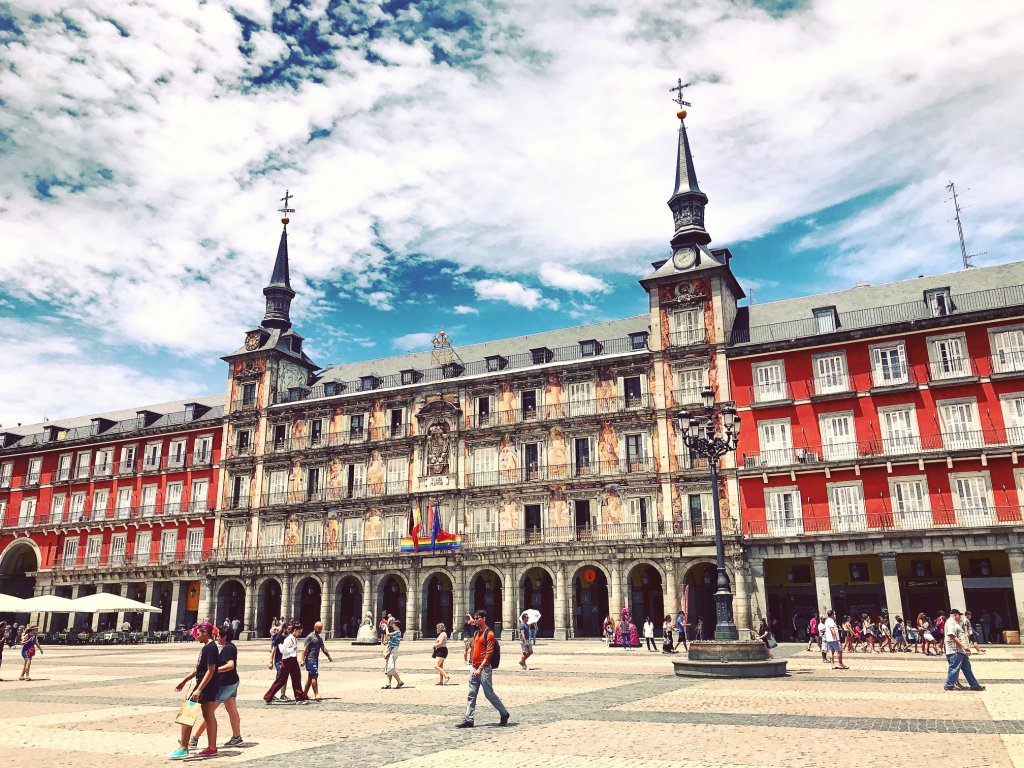 Exploring Madrid and Oliva in Spain
#ilovemadrid #ilovespain #exploremadrid #visitmadrid #travel #wander #spain #madrid #travelblog #Wanderlust #traveler #destinations #travelanddestinations #europe #exploreeurope #roadtrip riverchad.com/2019/09/06/exp…