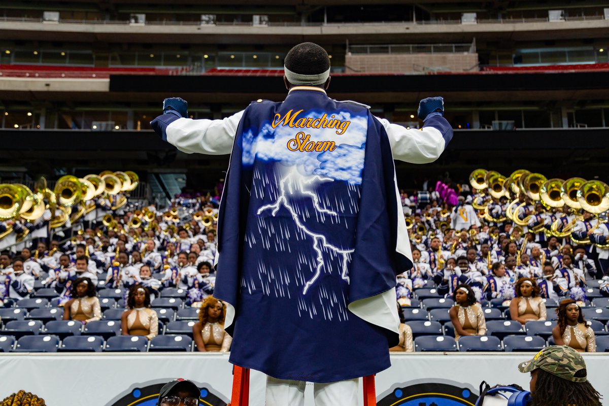 The_Godfath3r's tweet photo. A thread of my favorite pictures from the Cracker Barrel Battle of the Bands #TheGodfath3r #StormSzn #StormMedia https://t.co/Cx8bf6f3UE