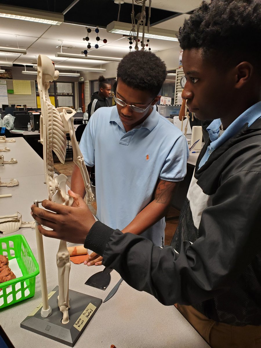 BrewTechMagnet's tweet photo. Project Lead The Way students are building their @AnatomyinClay MANIKENS' Identity for Human Body Systems. #MPSMovingForward @MPSAL #BrewTechMagnet @DegaSuper https://t.co/SxR948SlU9