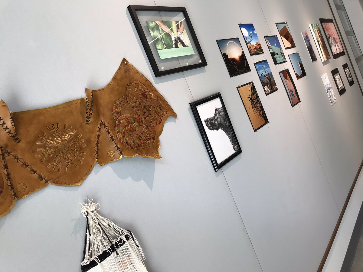 AHHSVisualArt's tweet photo. Learning about college life at School of the Art Institute of Chicago- thanks @saic_news ! And sneak peek at our HS faculty art show. Open house tonight from 4:30-6. Join us in Studio 09! @AHISD @AHHSmules https://t.co/mQJo01H2B4