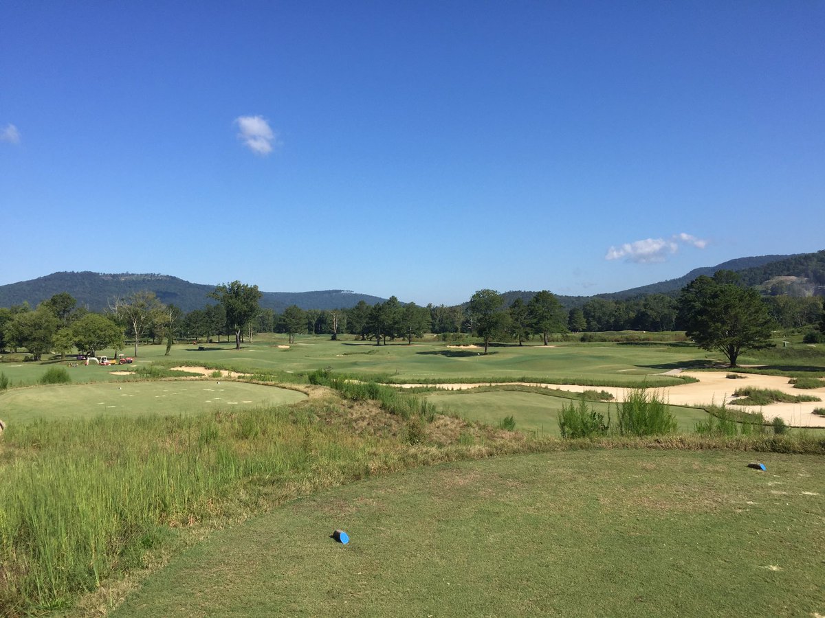 aujones61's tweet photo. Couldn’t have had a better time at @SweetensCove Thanks to the boys @NoLayingUp you’ve never steered me wrong. https://t.co/WZouOiAnzf