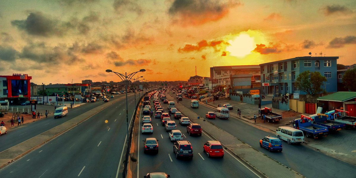 VisualOctopi's tweet photo. These Thursday sunsets are really becoming epic.
They make for some real great cell phone photo opps.
#visualoctopi #beautiful #details #sunset #googlesnapseed #photography #amazing #POSE4ME #rushhour #accra #ghana #ghanaphotography https://t.co/MfcyceXJMm