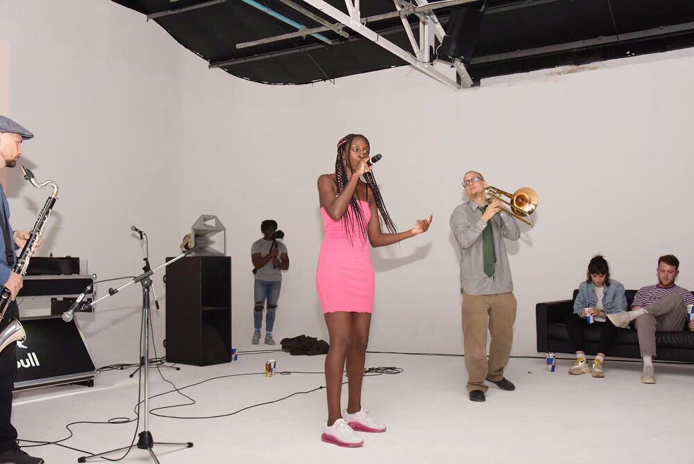 KidWondR's tweet photo. 🕺💕🎺#TottenhamCreates
#TheRecShow
@The_RecShop x @Ten87Studios x @Its_CDR x @RedBull 📸: @Samuelle_D https://t.co/yzHwLxuuxj