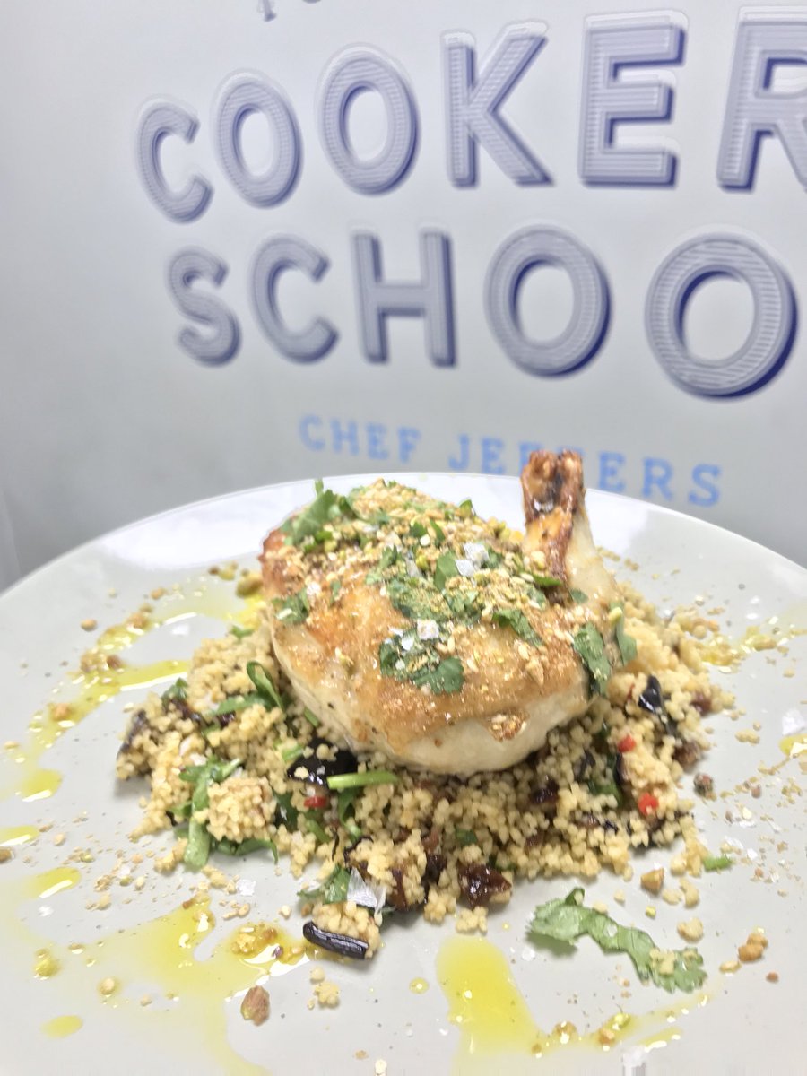 Fun night at <a href="/ForestsideCSchl/">ForestsideCookerysch</a> with <a href="/chef_jeffers/">Stephen Jeffers</a> 🍴#Belfast #BelfastBites #TasteTheIsland