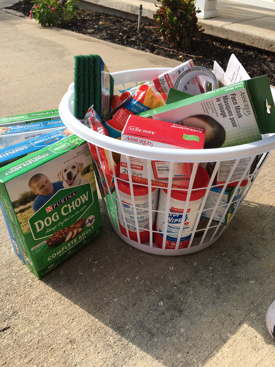 mrspickettCCSD's tweet photo. Any other Knights want to support our friends in the Bahamas? If every Knight donated 5 items (however small), we would be able to send 13,000 items!!!! #othersaboveself. https://t.co/jFkpk9WCg0