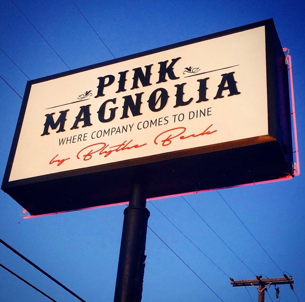 Yesterday we celebrated 4 years of Pink Magnolia! Thank you to each and everyone of you who has visited us over the years and been part of our success! We can’t wait to see what exciting things are to come!