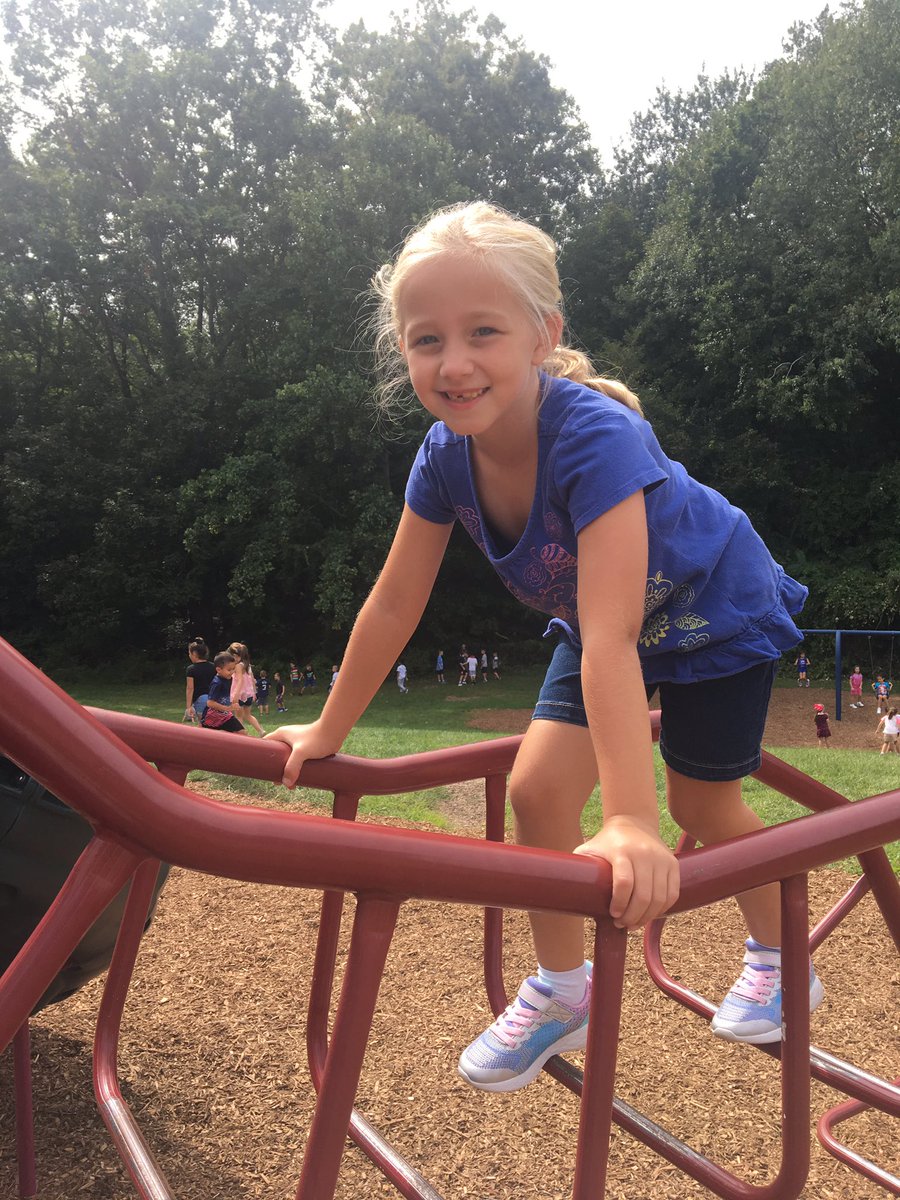 BlessingMahopac's tweet image. All smiles! #recessfun @FulmarsFinest