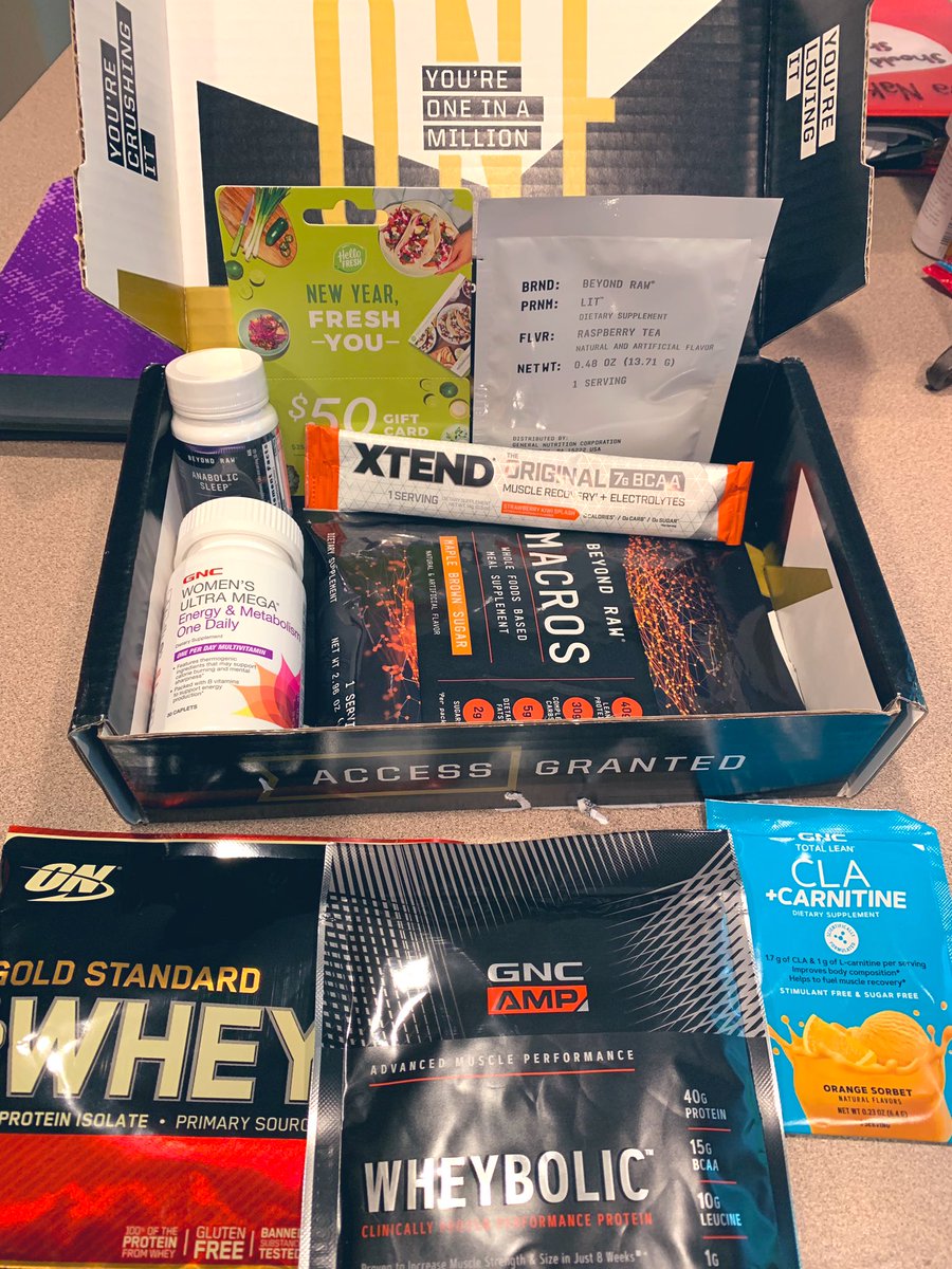 Lizzy_Lifts's tweet photo. Loving the samples from @GNCLiveWell in my #GNCProBox! Can’t wait to try them all! @Team_Optimum #Wheybolic #BeyondRawMacros https://t.co/pXgM4Cj2sS