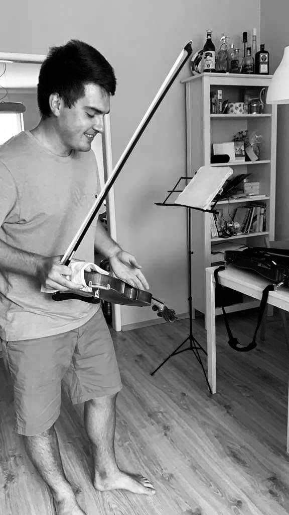 SummerSchoolPrg's tweet photo. “Music has helped me through difficult times in my life, made me more organized and taught me how to be one step ahead of others, it also made me accept criticism in a positive way" Jan Pěruška -A violinist &amp; sports reporter in Czech television https://t.co/rJWjf7NPNQ