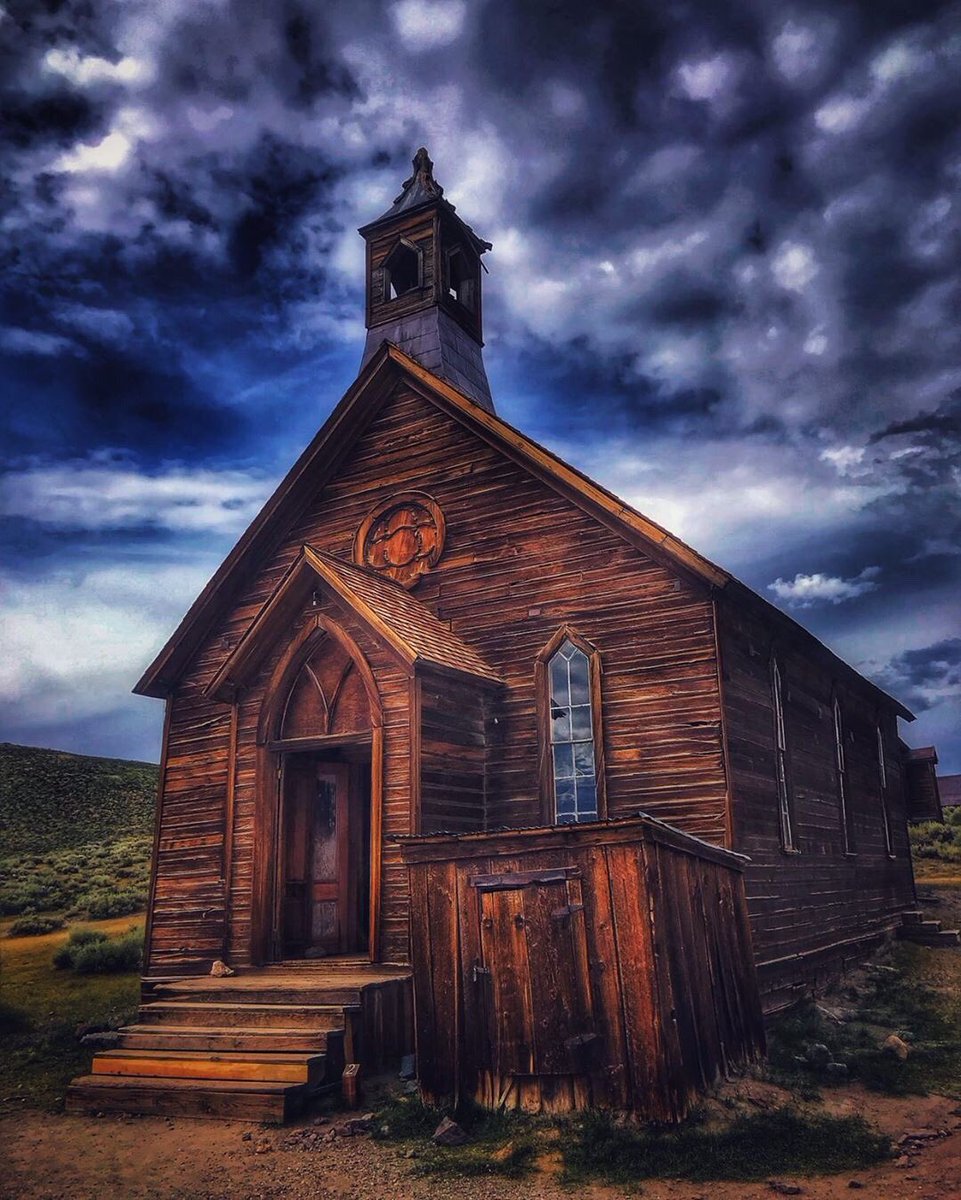 urbexartists's tweet photo. Congratulations and thanks a lot for tagging your great works and supporting us ! 
#urbex #urbexartists #abandonedplaces #abandoned #decay #architecturephotography #architecture #urbexphotography #urbexplorer #urbanexploration #urbanexplorer #haunted https://t.co/qvMSqVCJ4C