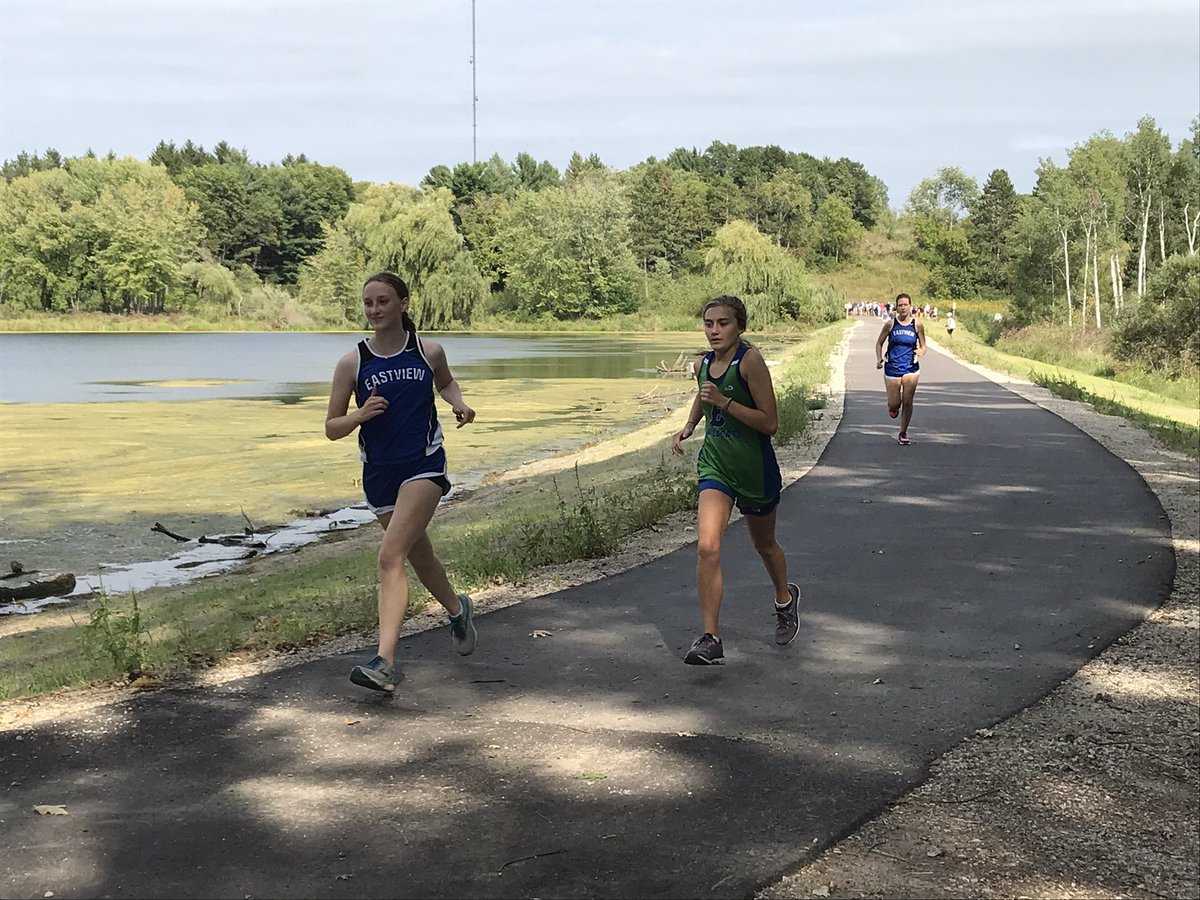 Eagan_Athletics's tweet photo. Eagan @EHSGIRLSCC  at the start! https://t.co/rSC1IsJxX5