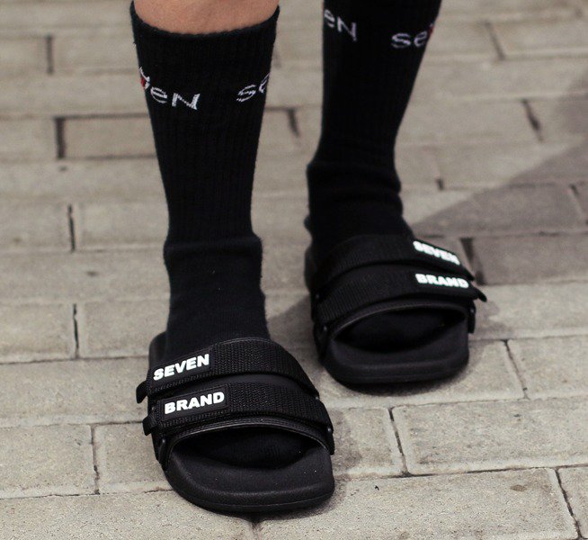 Um novo conceito, mais estilo para o seu look. - *|sevenbrandstore.com.br/chinelos.html|*