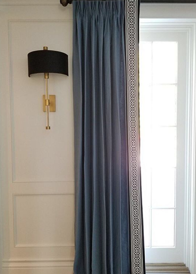 CiprianoDesigns's tweet photo. Before and After... Amazing client getting some gorgeous @TheScalamandre and @Samuel_and_Sons  drapery installed.   

#NYC #Interior #InteriorDesign #LongIsland #GailCiprianoDesignStudios https://t.co/Ki5Ga3D07k