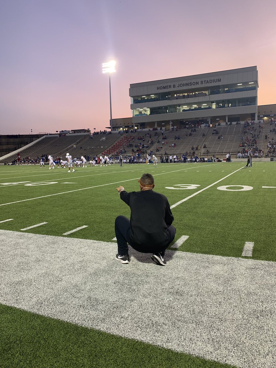 dallasathletics's tweet image. It’s been 14 years since WT White started 2-0! Congratulations Coach Johnson and the Longhorn Football Team! Fantastic Win! FINAL 50- 22 @SportsDayHS @WTW_Football @DFWGRIDIRON @dallasschools 5 turnovers!!!!