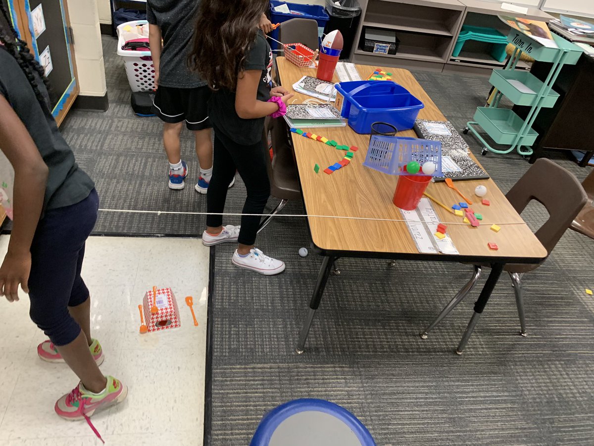 MsBush2022's tweet photo. 2nd graders hard at work building their own Rube Goldberg machine to test! #chainreation @whitgiraffes #yearofwe https://t.co/Vv8VT7fnfW