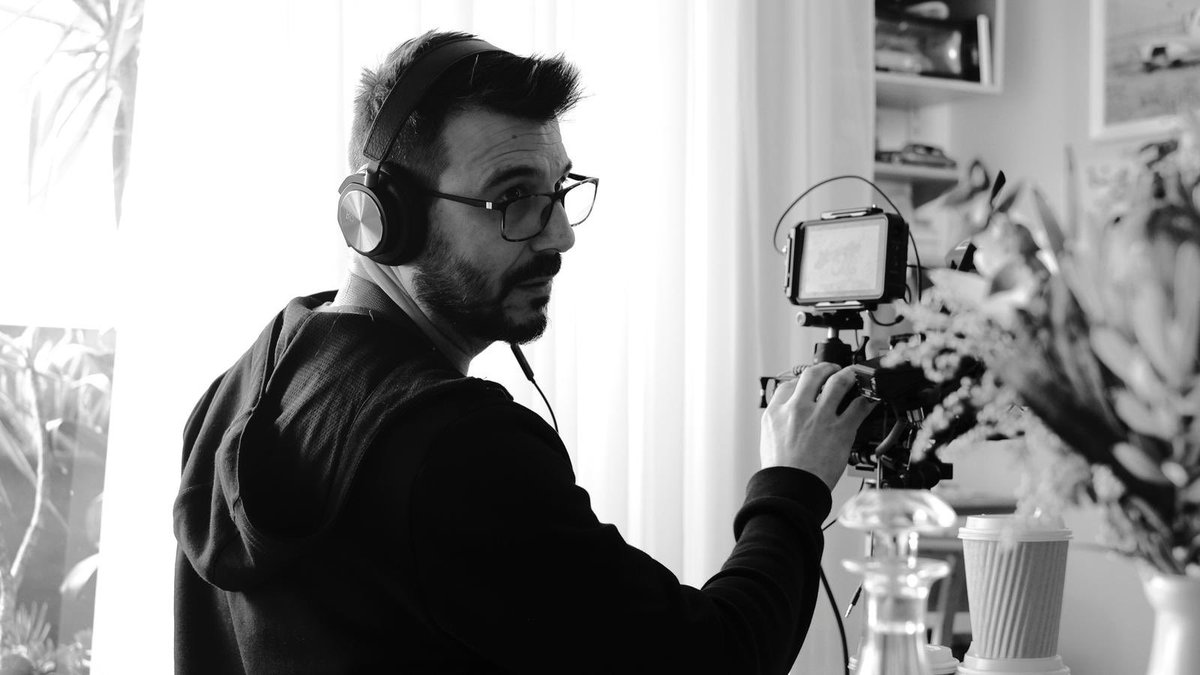 CricketsReview's tweet photo. The G-man at work 

#director #filmmakers #setlife #melbourne https://t.co/KKQpstSeaz