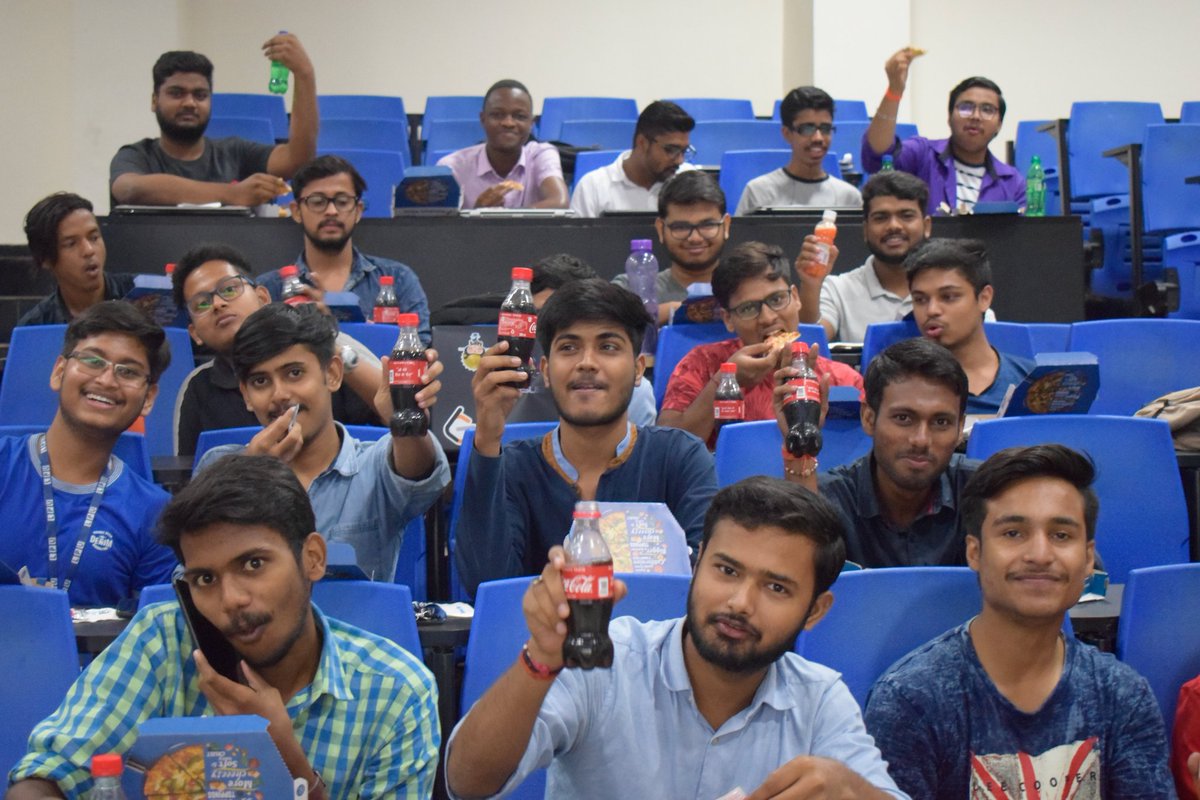MozPunjab's tweet image. Thank you @GitHubEducation for all the support and adding that extra amount of ✨ in our Meetup! We love you 3000 💖💯
#GitInit