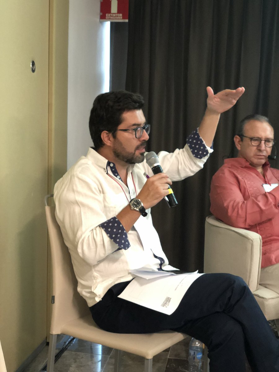 leadimage's tweet image. "Ninguna empresa que deje fuera a la sustentabilidad en su agenda podrá tener agenda el día de mañana", Juan Pablo Ortuño, director general de Lead Image y moderador del panel “Objetivos de desarrollo sostenible de la ONU” en el #SLSPA.