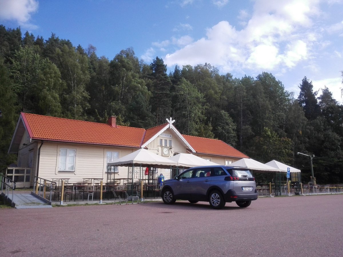 kristallnaach's tweet photo. Mit Café in der alten #Bahnstation..
#FrykstaGamlaStation #Fryksta
😍 #Schweden 🇸🇪 #Fryken-See
#Elchenländle19 🇸🇪 #Värmland https://t.co/UyJtS0DjDf