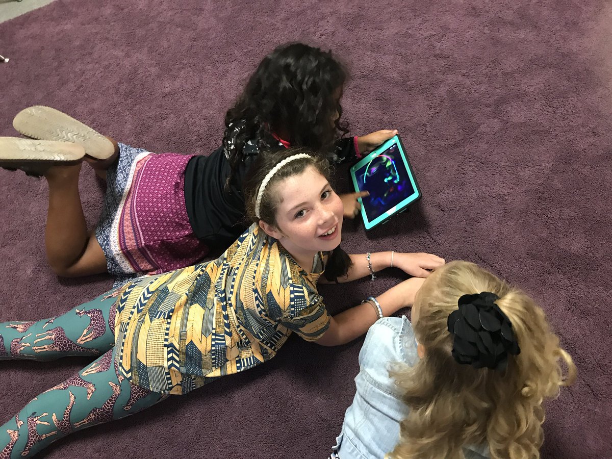 ashley0129's tweet photo. Having fun using stations as a way to learn about feelings in 3rd grade. @jcpsnc #schoolcounseling #fairviewelementary https://t.co/PlYNWn1QSi