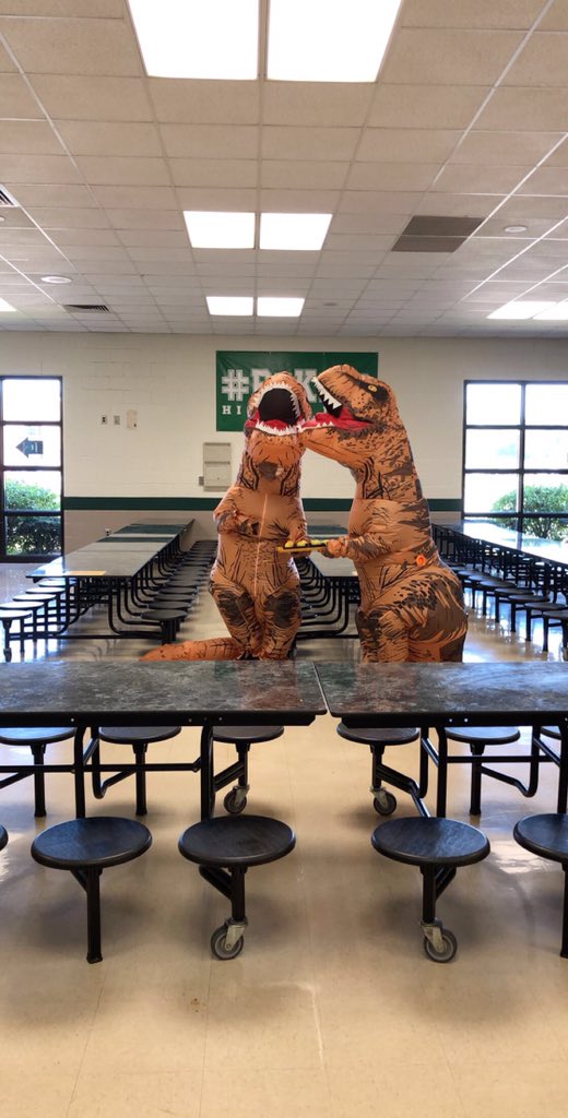 HFThunderbirds's tweet photo. This is what happens when we eat “Dino Eggs” for lunch! #tbirdfam #5pointstar 🌟 https://t.co/8DRPMZ0Zhf