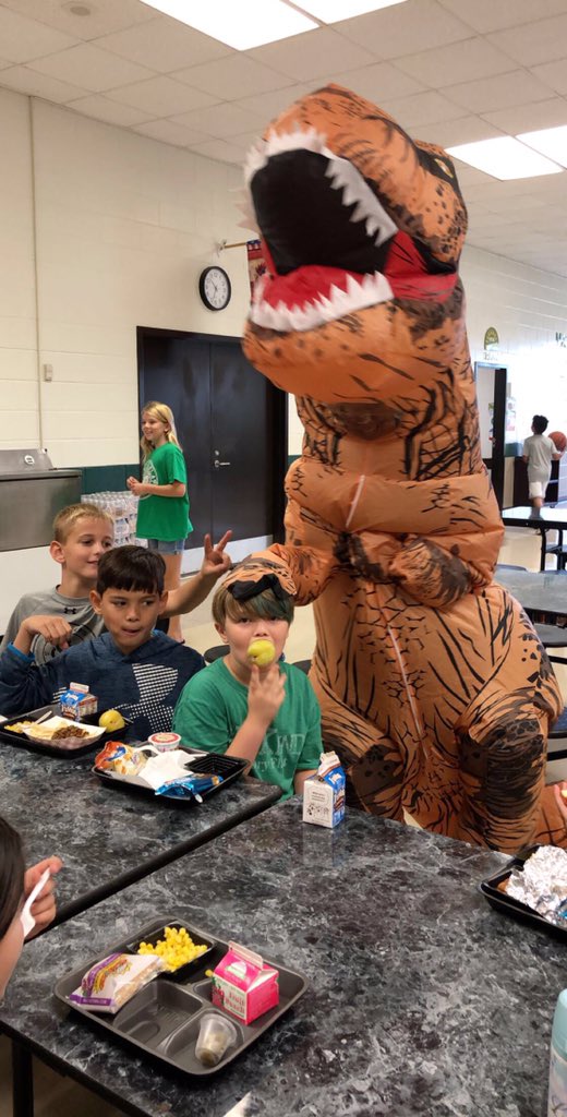 HFThunderbirds's tweet photo. This is what happens when we eat “Dino Eggs” for lunch! #tbirdfam #5pointstar 🌟 https://t.co/8DRPMZ0Zhf