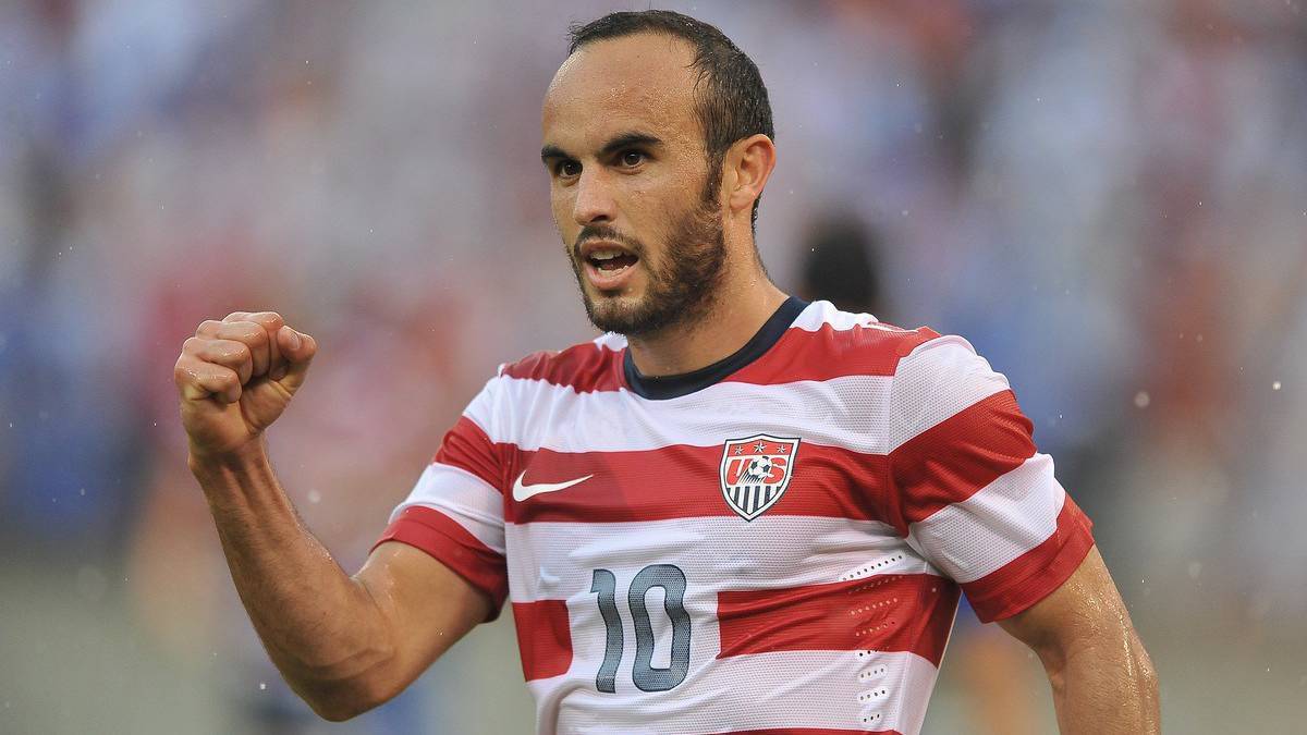 thesoccersoup's tweet photo. Big one! LD @landondonovan will be guest 14 on the
@bennysalpodcast Please help @ikeopara! What are your plead the fifth questions for Landon?
.
.
.
#IkesInterrogation #mls #bennysalpodcast #sandiego #USLSD #LAGalaxy #usmnt #USLChampionship https://t.co/BAJ99eAVmY