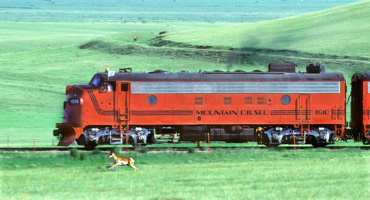 ' On the morning of Wednesday, June 22, 1988, David DeVault and I were pacing this Wyoming &amp; Colorado train south of Laramie, Wyoming when I noticed an antelope trying to outrun it. For a couple of miles, he was ahead of the F-units, but then he gave up the race." - Ron Flanary