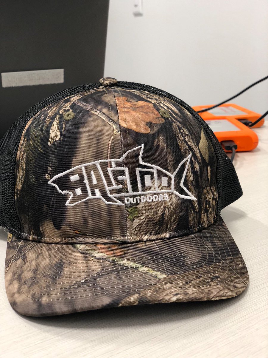 barstool camo hat