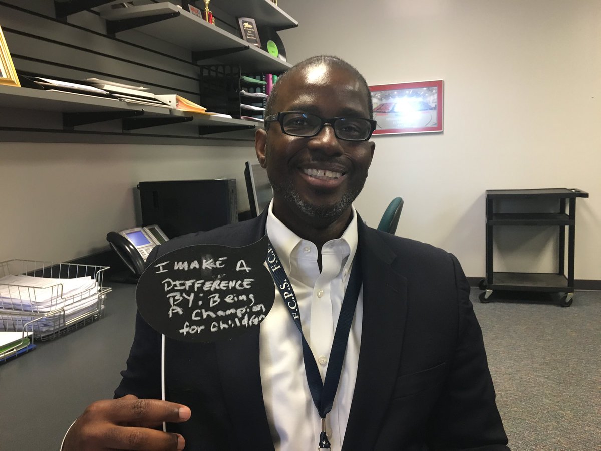 vpepatriot's tweet photo. The superintendent visited VPE today! #makingadifference #principalsprideandjoy #cafeteriafun #watchusshine https://t.co/OkVLxoMBaF